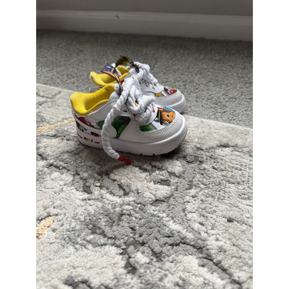 Nike PAW Patrol Kids Low Top Lace-Up Athletic Sneakers White/Yellow - Picture 5 of 6